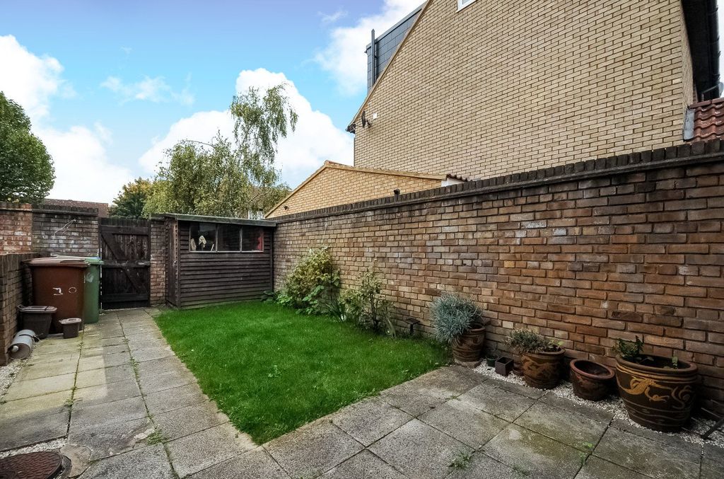 Property photo 3 of 8 Picture No. 02