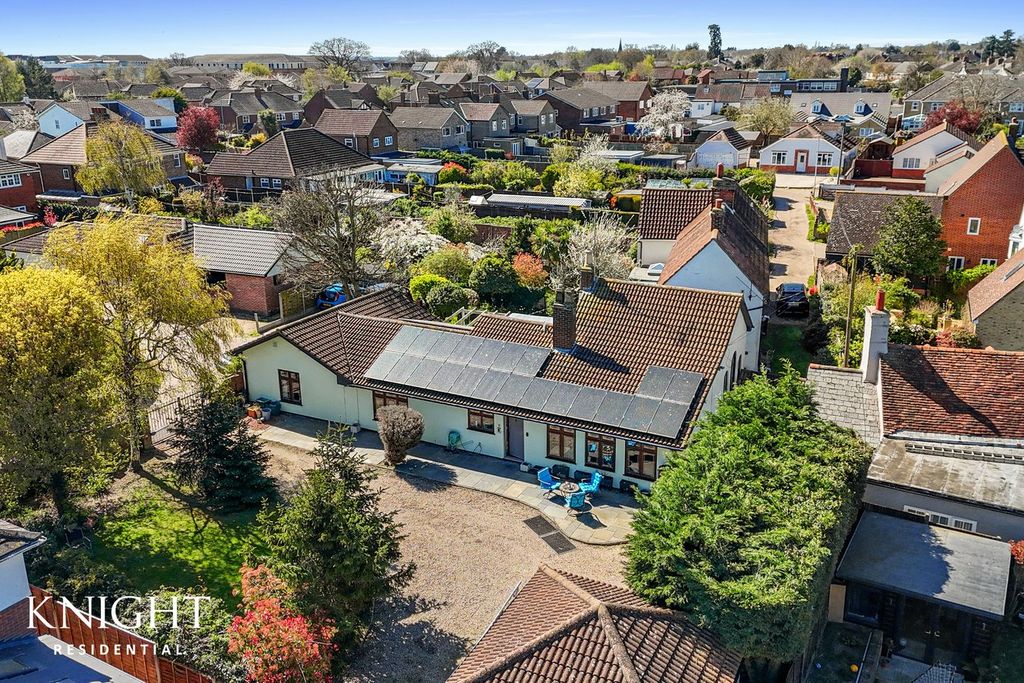 Property photo 1 of 21