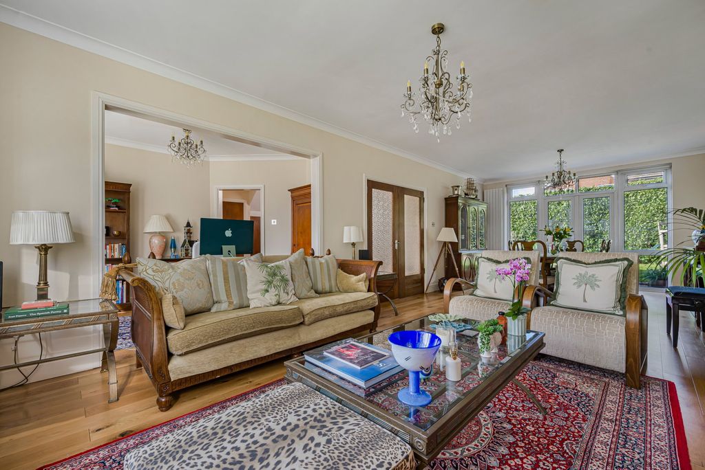 Property photo 2 of 38