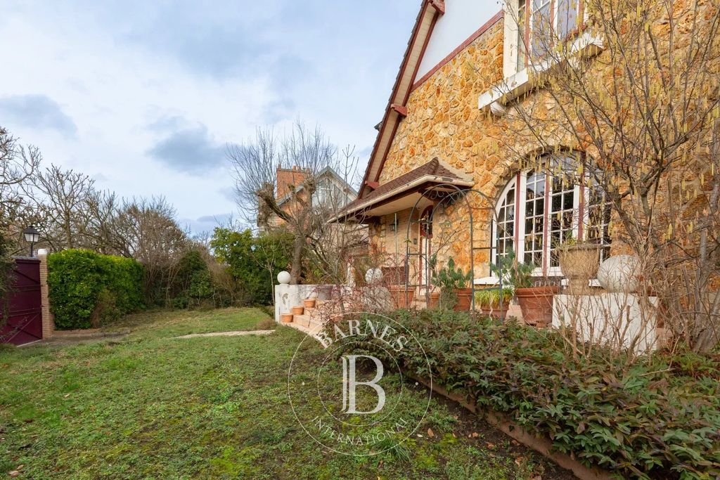 Property photo 3 of 18