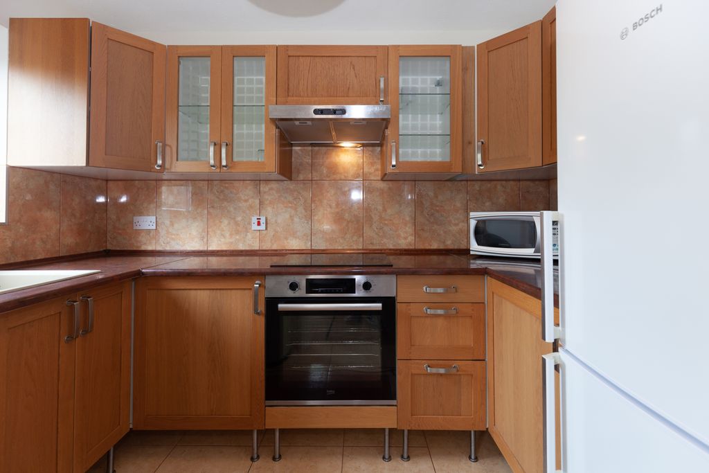 Property photo 3 of 10 Photo 03