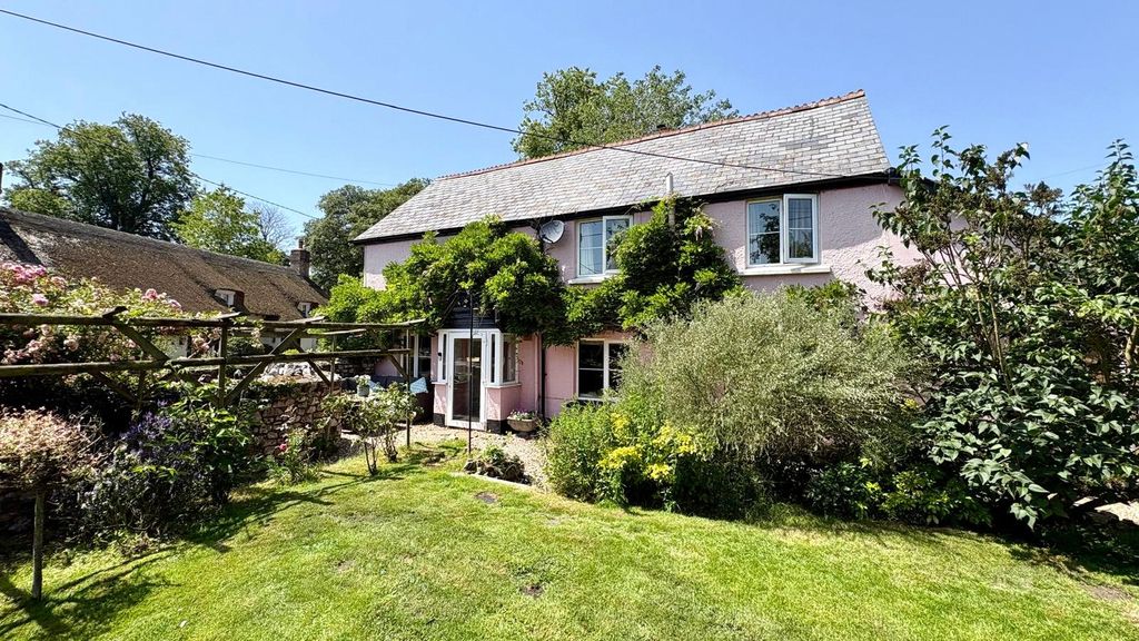 Property photo 1 of 29 Picture No. 11