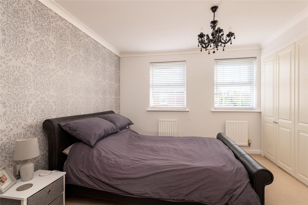 Property photo 3 of 19 Picture No. 29