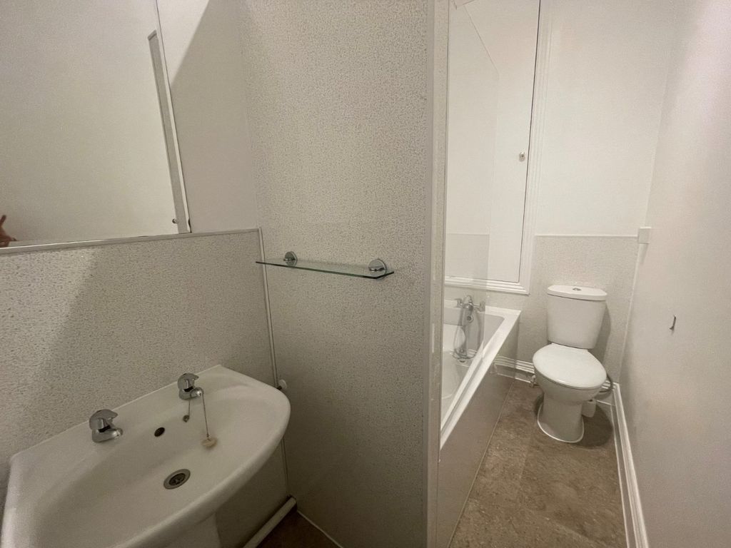 Property photo 3 of 4 Picture No. 03