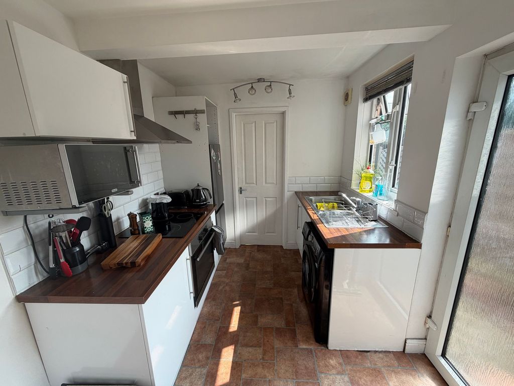 Property photo 3 of 16