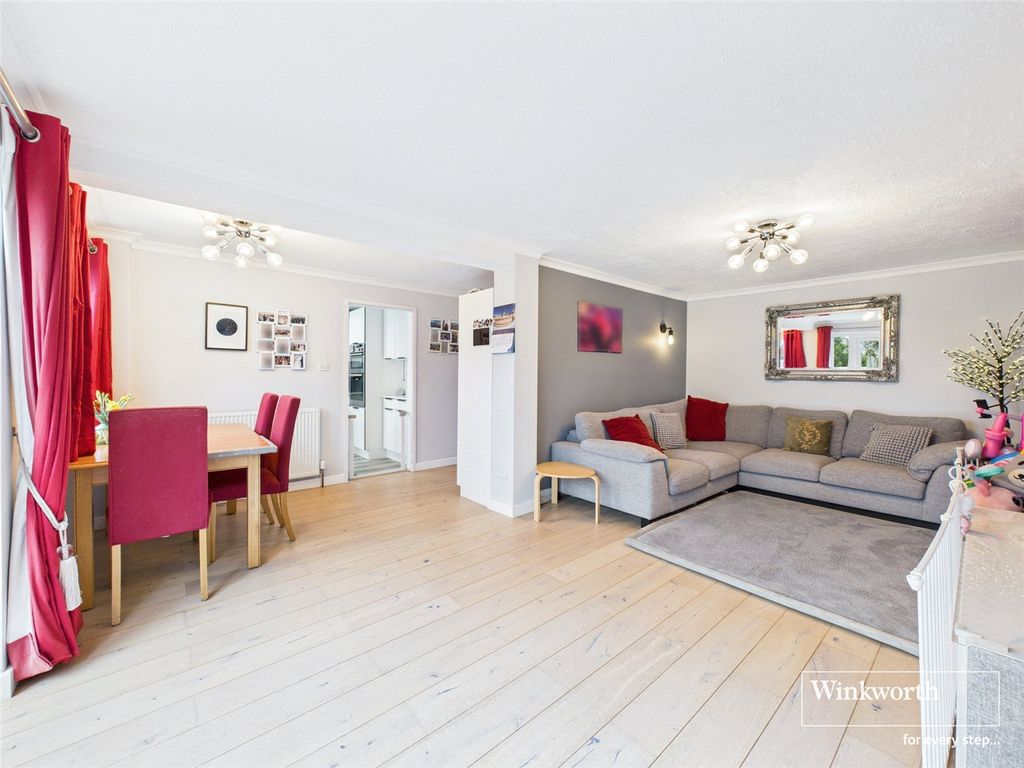 Property photo 3 of 16 Picture No. 10