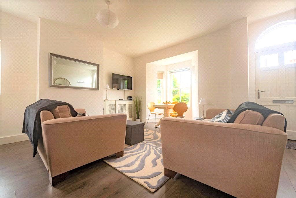 Property photo 1 of 11 Sitting Room
