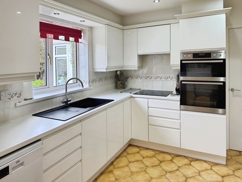 Property photo 3 of 15 Photo 14