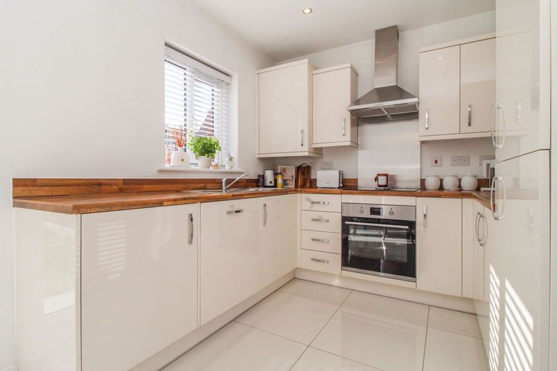 Property photo 2 of 13 Kitchen/Diner