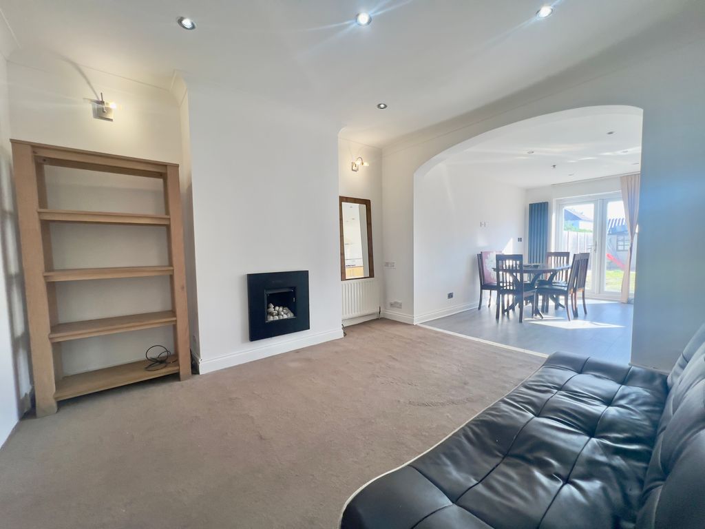Property photo 3 of 15 Img_4542