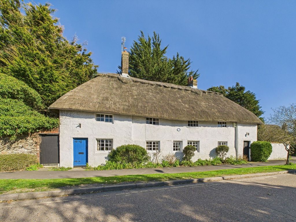 Property photo 1 of 27
