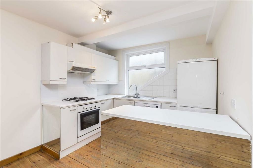 Property photo 2 of 6