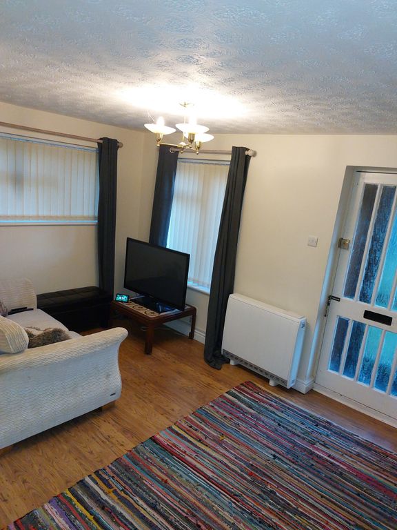 Property photo 2 of 11