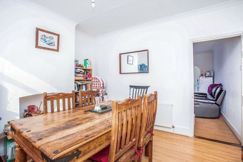 Property photo 2 of 9 Picture No. 05