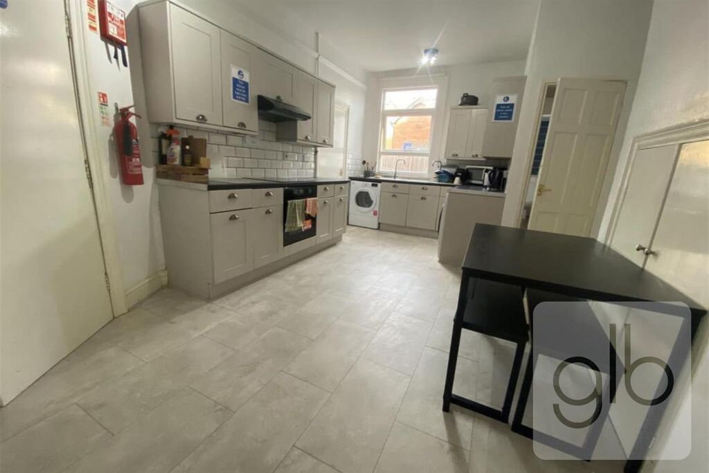 Property photo 2 of 10 11.Png