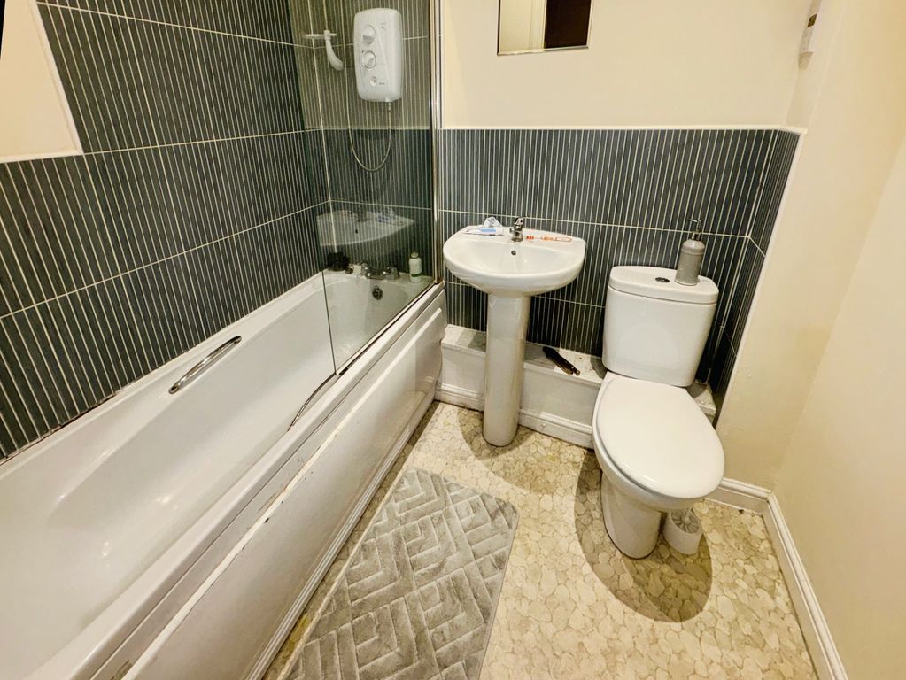 Additional image 7 of 2 bed flat for saleActon Road, Nottingham NG10