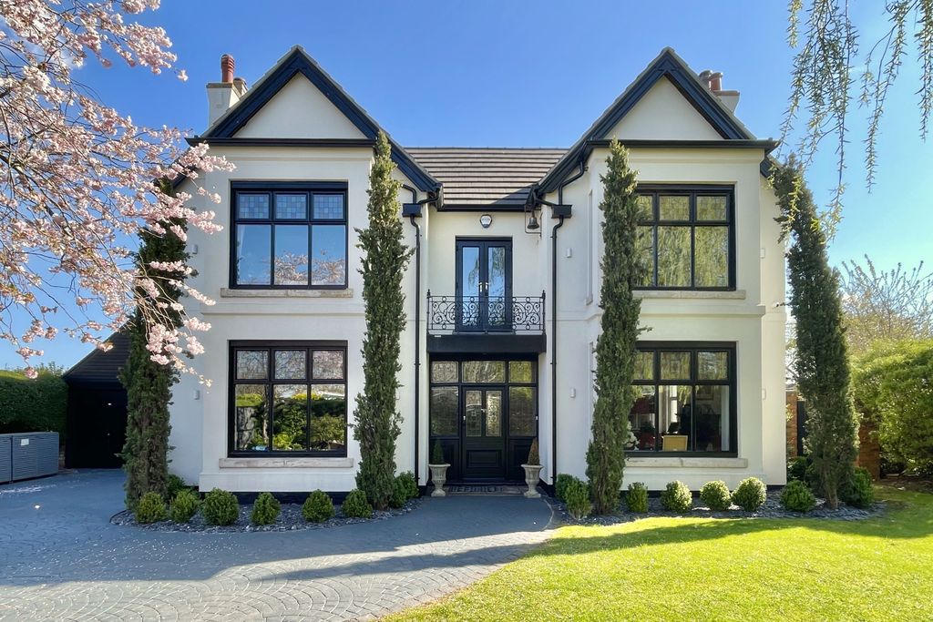 Property photo 1 of 61 3
