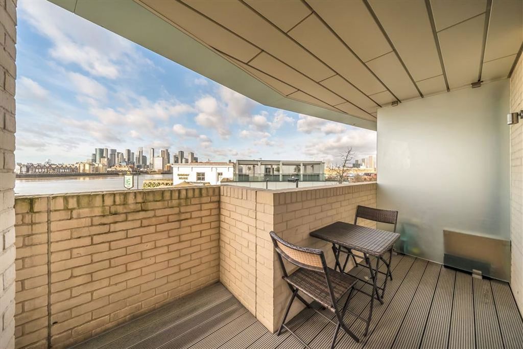 Property photo 3 of 9