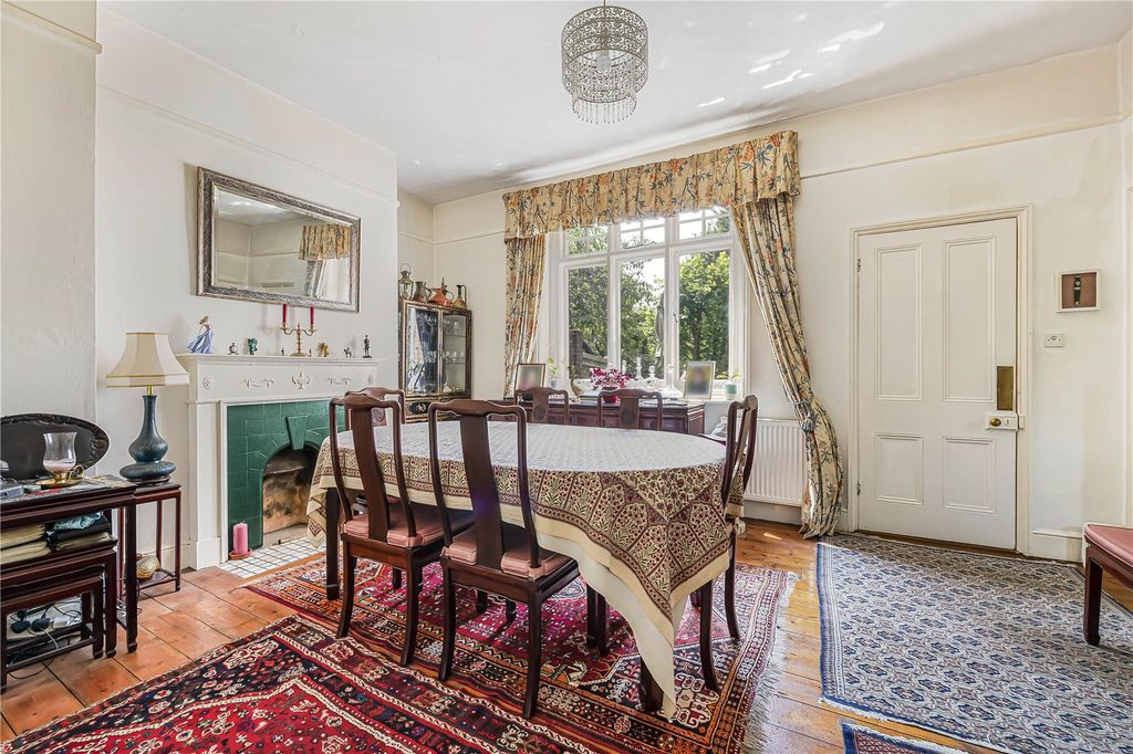 Property photo 3 of 18 Dining Room