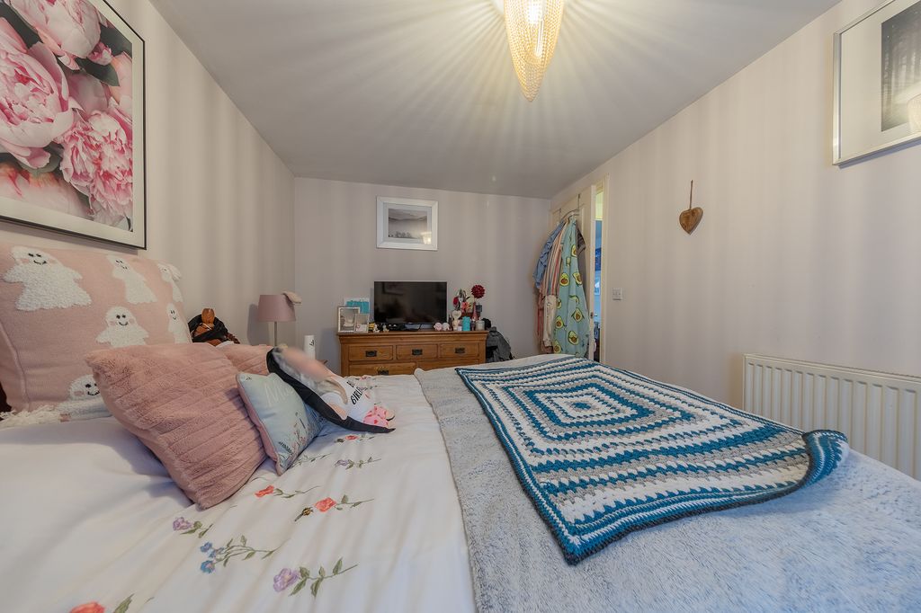 Additional image 12 of 2 bed flat for salePark Road, Ilkeston DE7