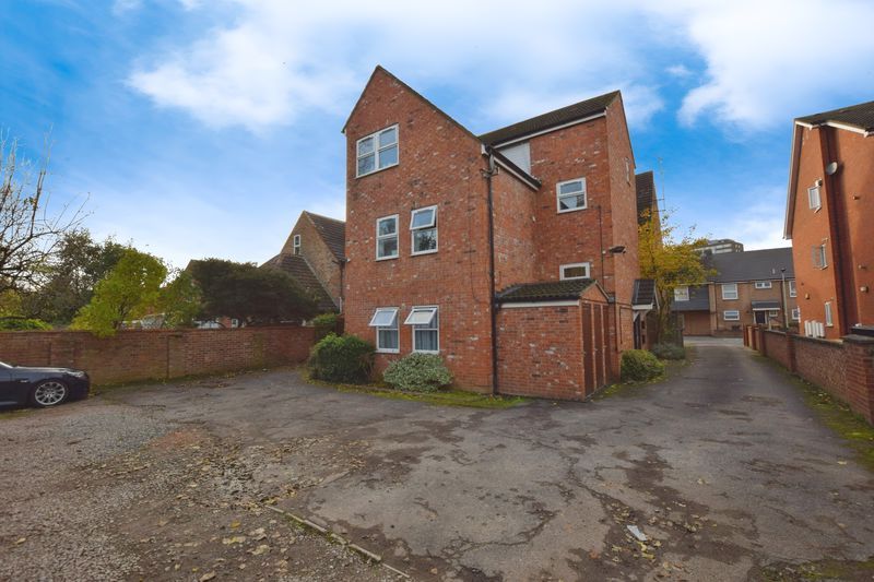 Property photo 2 of 13 Rear Aspect