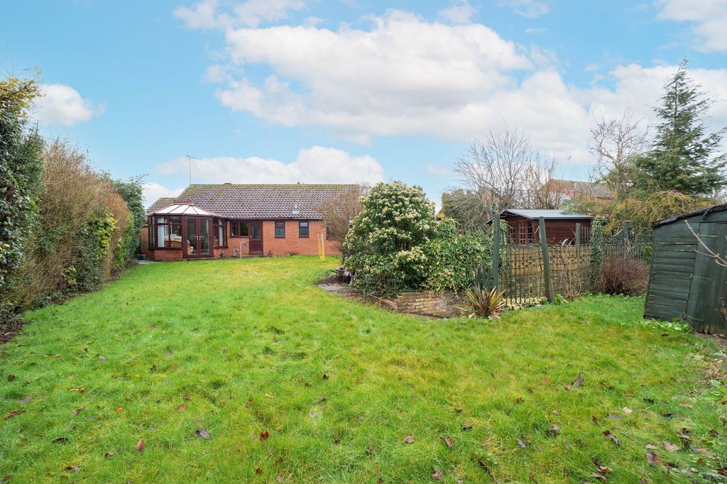 Property photo 2 of 17