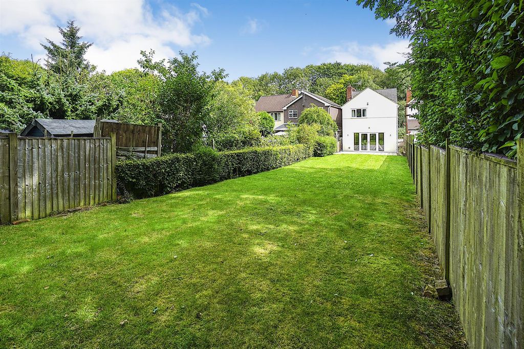 Property photo 1 of 23 Rear Garden