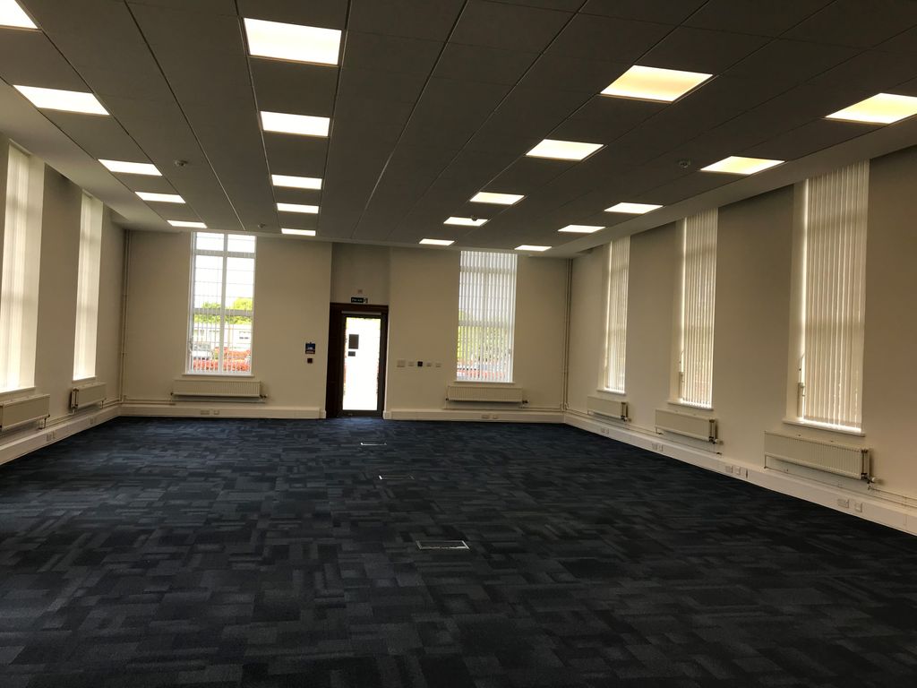 Property photo 1 of 2 1389Sq Ft Office