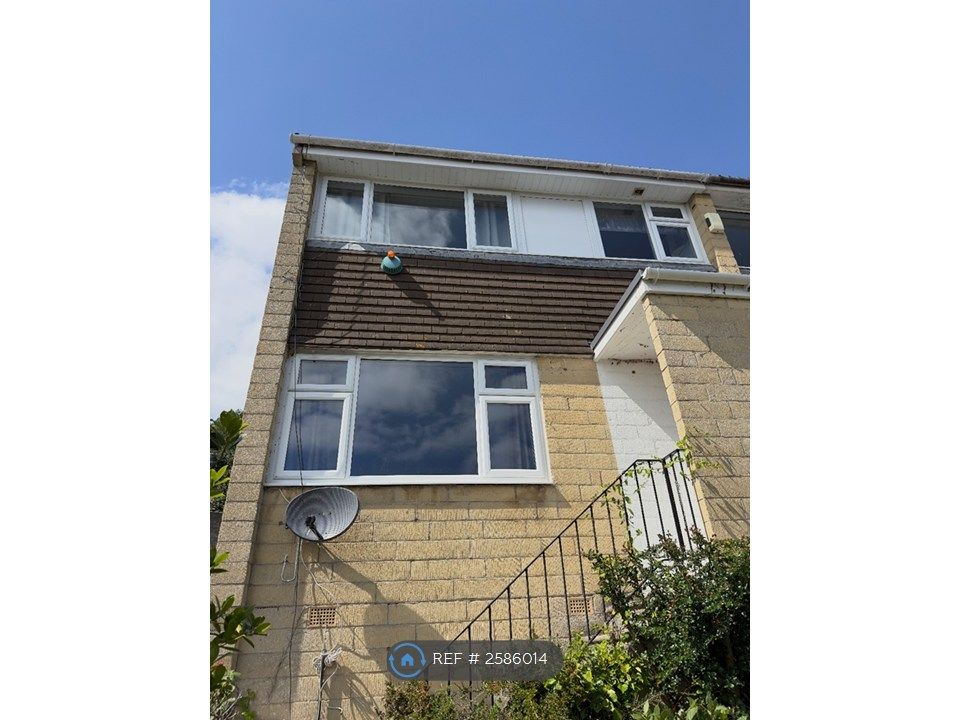 Property photo 3 of 28