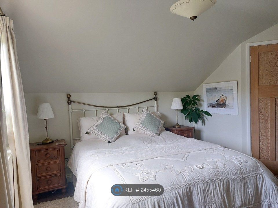 Property photo 3 of 24 Kingsize Ensuite Room