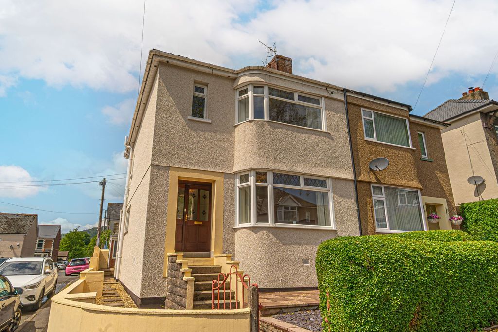 Property photo 1 of 25