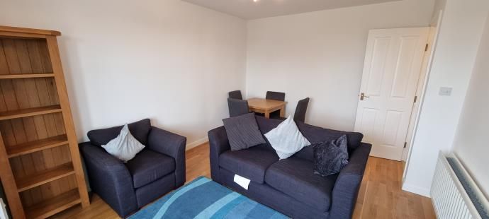 Property photo 2 of 13 Lounge