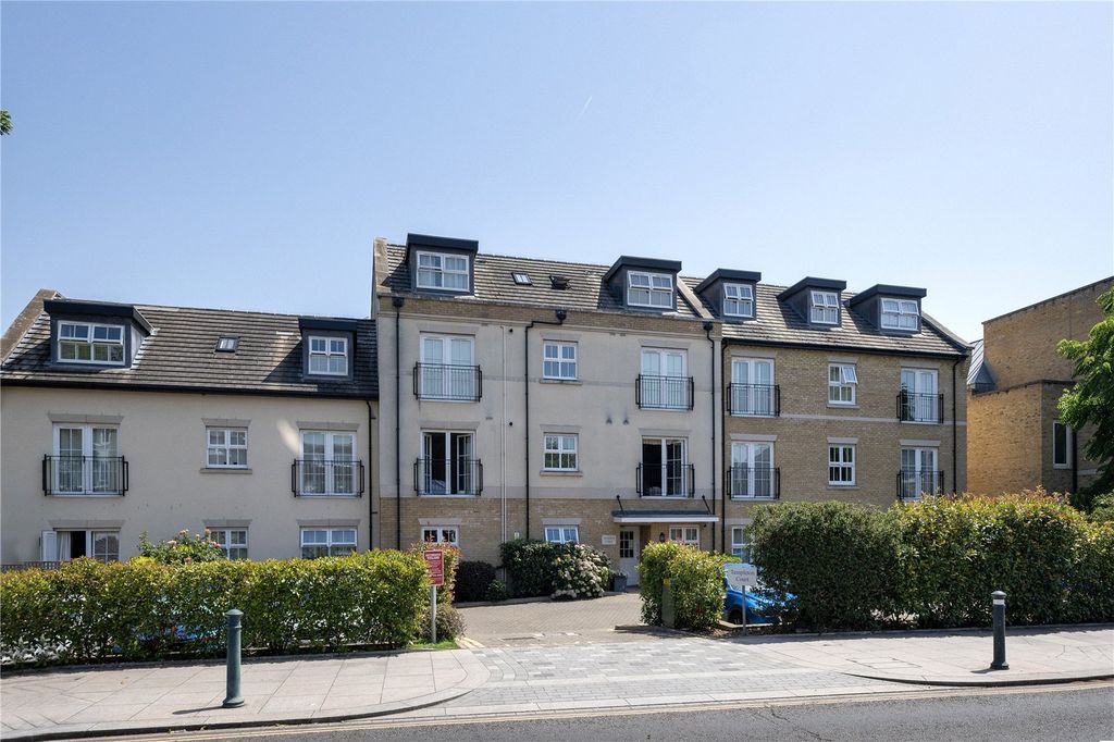 Property photo 1 of 18 Picture No. 02