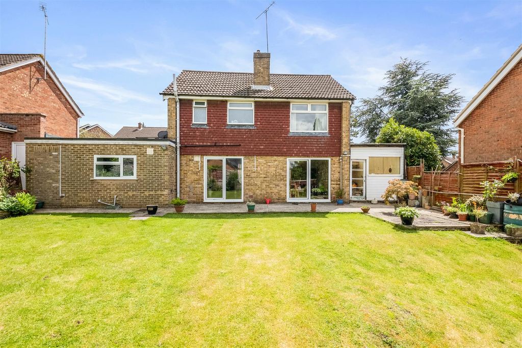 Property photo 2 of 23
