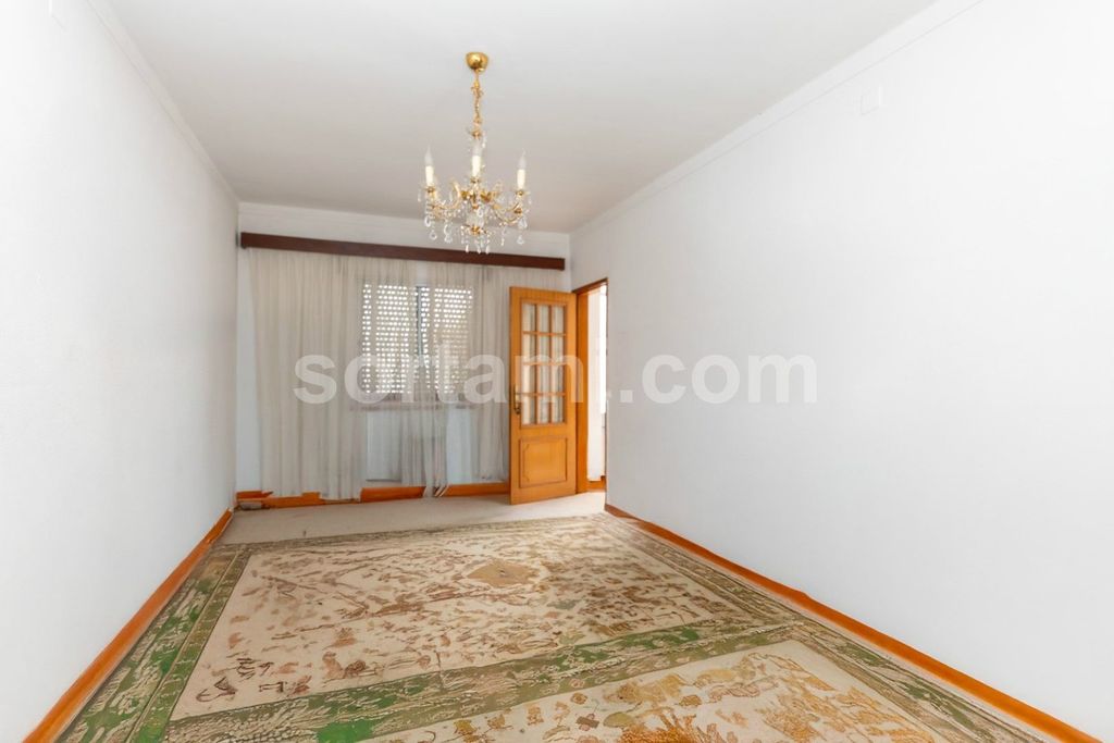 Property photo 3 of 34