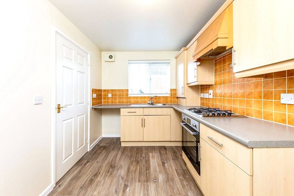 Property photo 2 of 9 Kitchen / Dining Roo