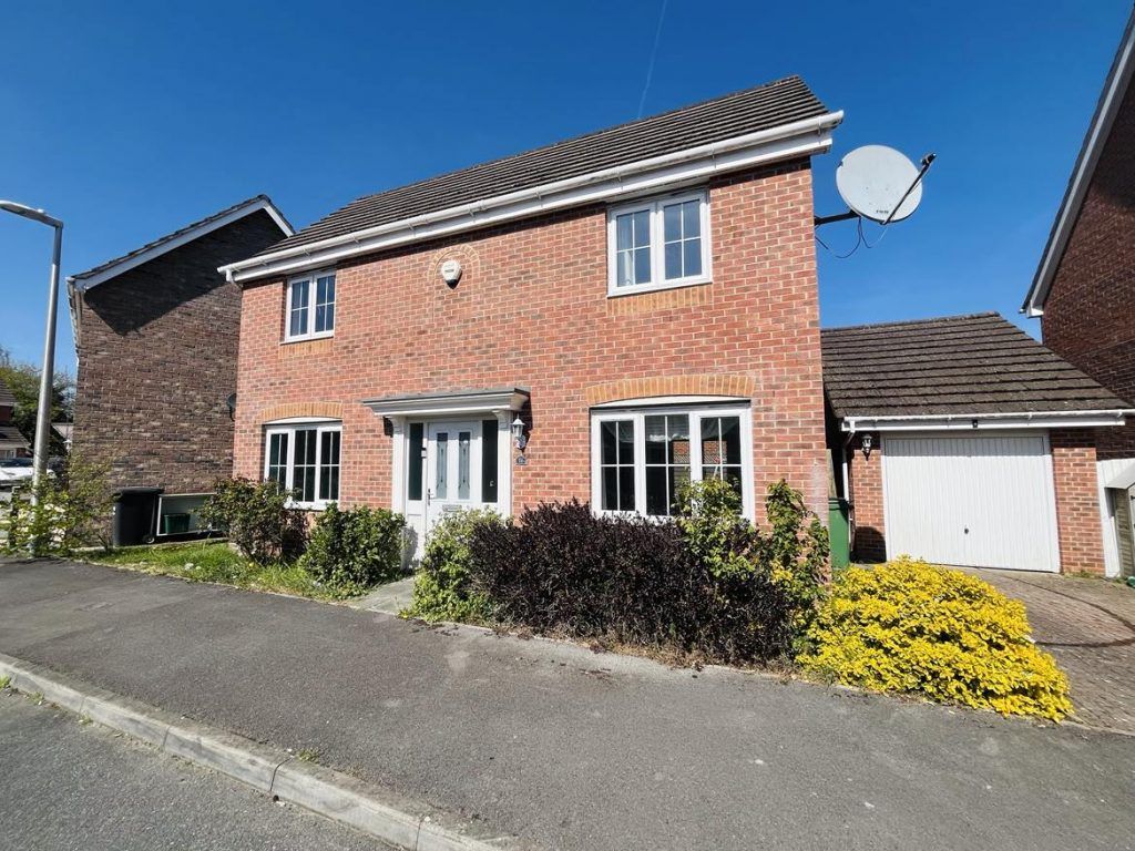 Property photo 1 of 12