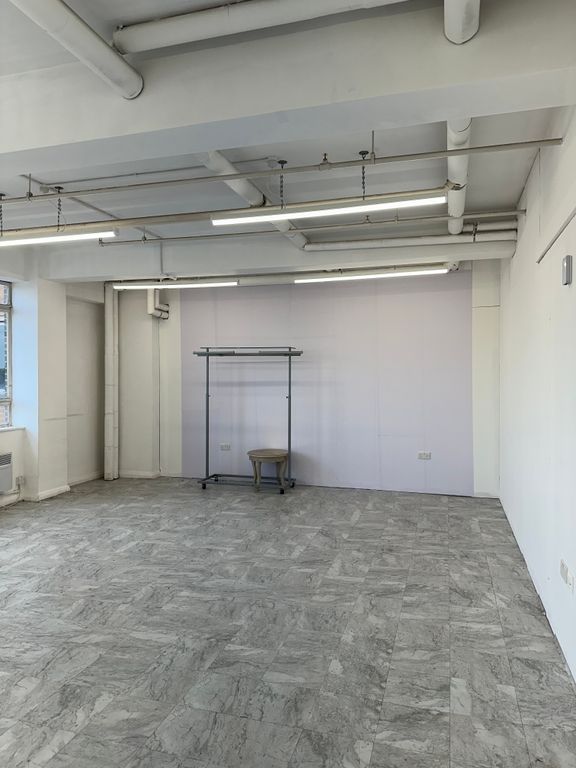 Property photo 1 of 2