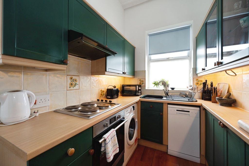 Property photo 2 of 11 Pbox-Img.Jpg