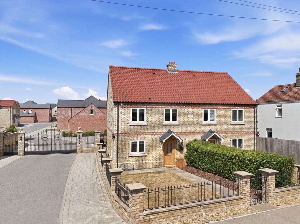 Property photo 1 of 22 7_002_Dji_20260716142500_0124