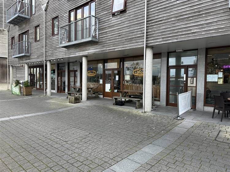 Property photo 3 of 11