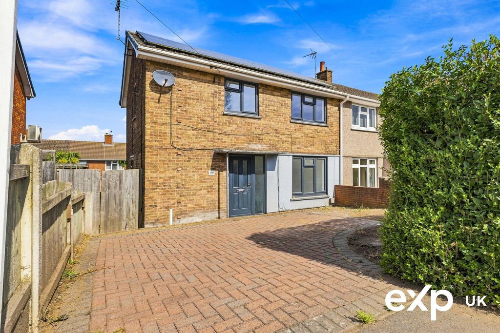 Property photo 1 of 27