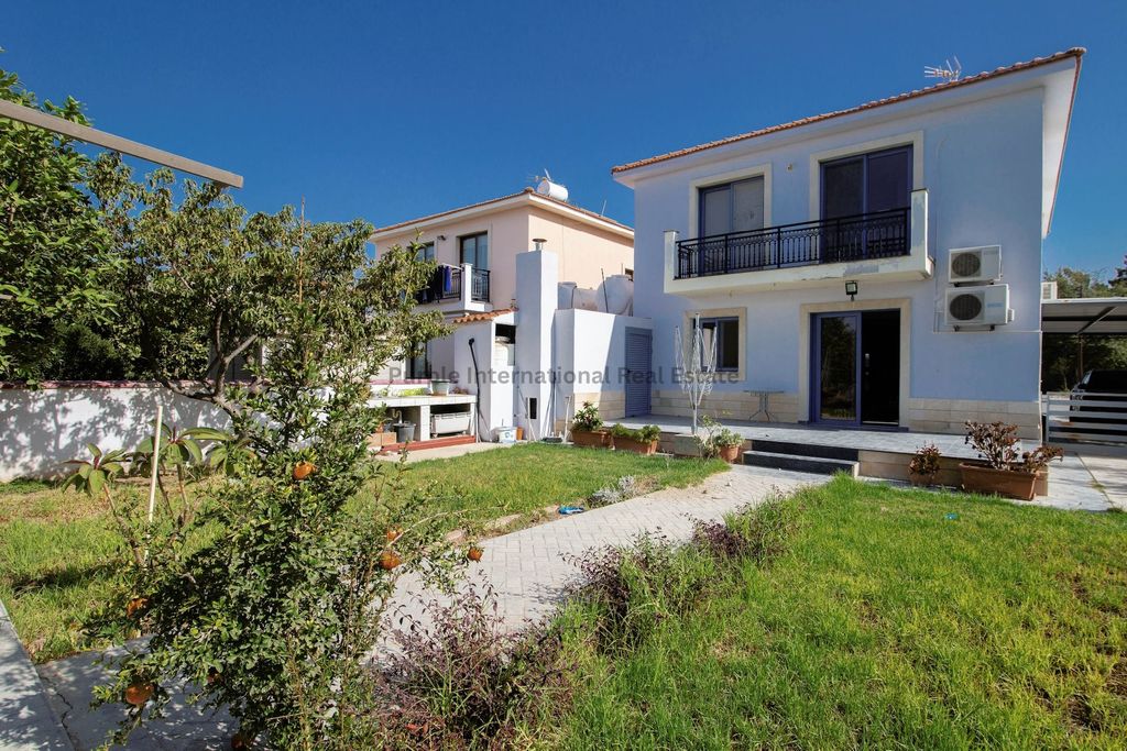 Property photo 3 of 28