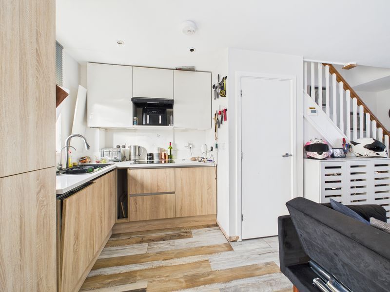 Property photo 3 of 8 Photo 3