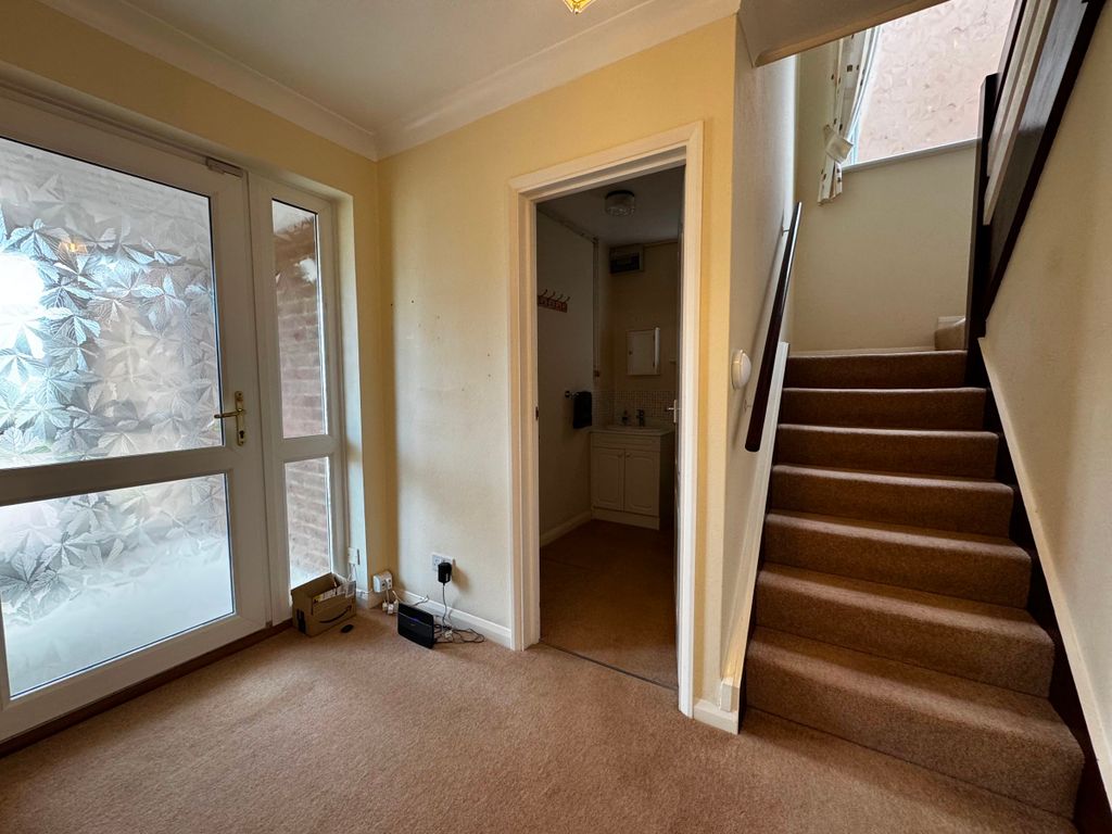 Property photo 2 of 21