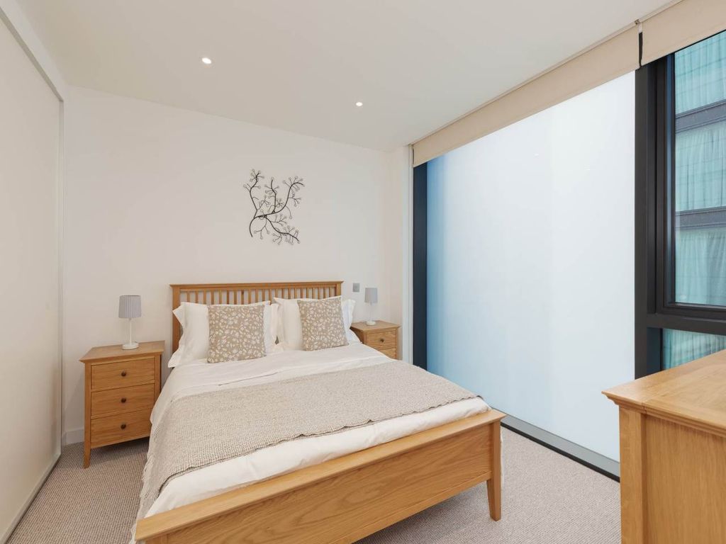 Property photo 2 of 17 5