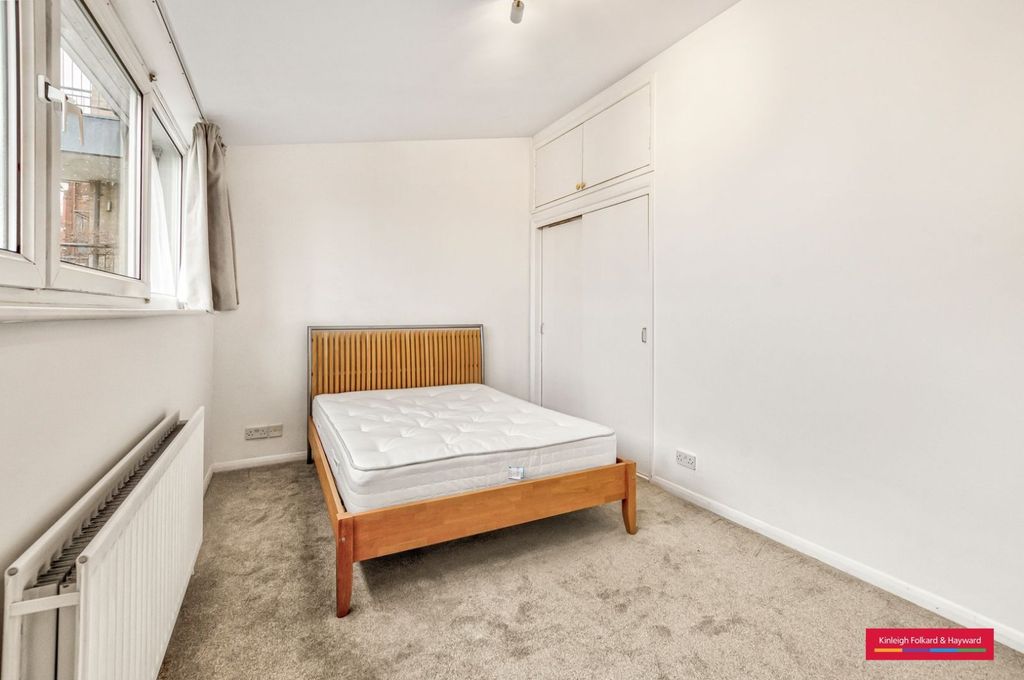 Property photo 3 of 10 Picture No. 12