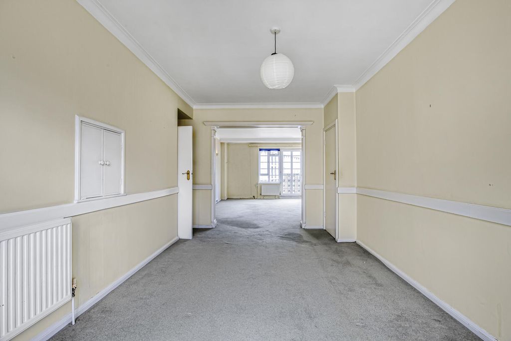 Property photo 3 of 19 Hallway