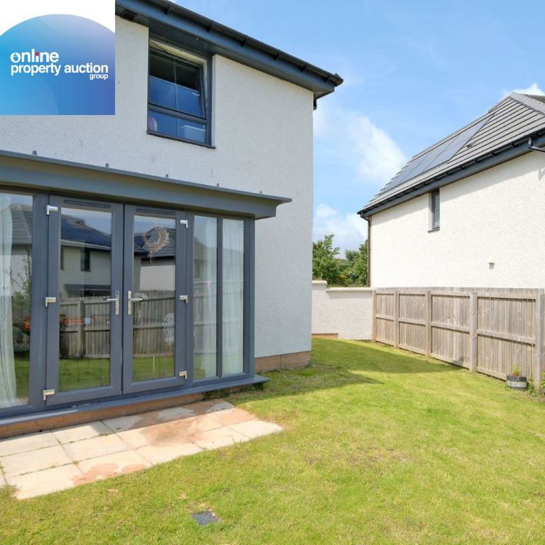 Property photo 2 of 28