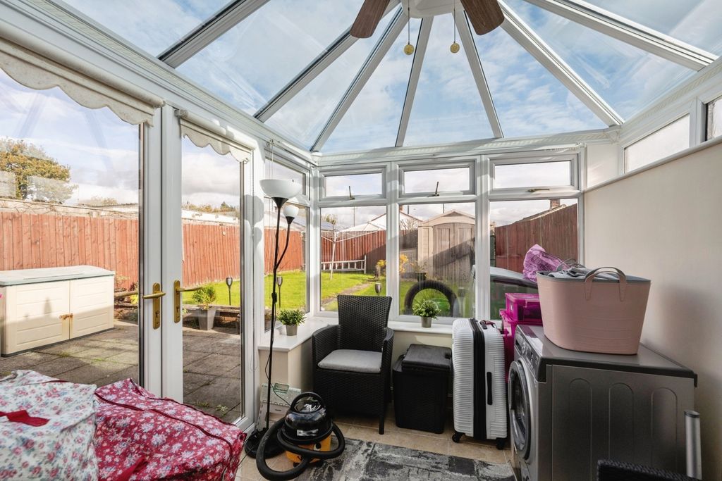 Property photo 3 of 17 Photo